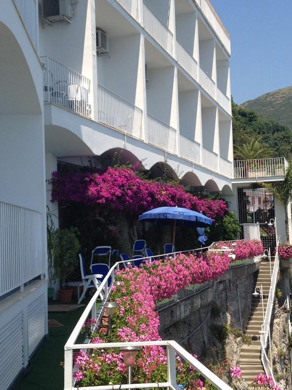Hotel Voce del Mare Vietri Esterno foto